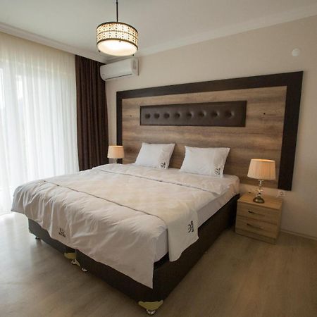 Black Rose Aparthotel Kaşüstü Exterior foto